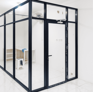 partisi kusen aluminium jogja